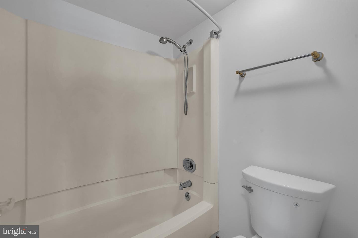 307 Yoakum Parkway #1722 photo 25