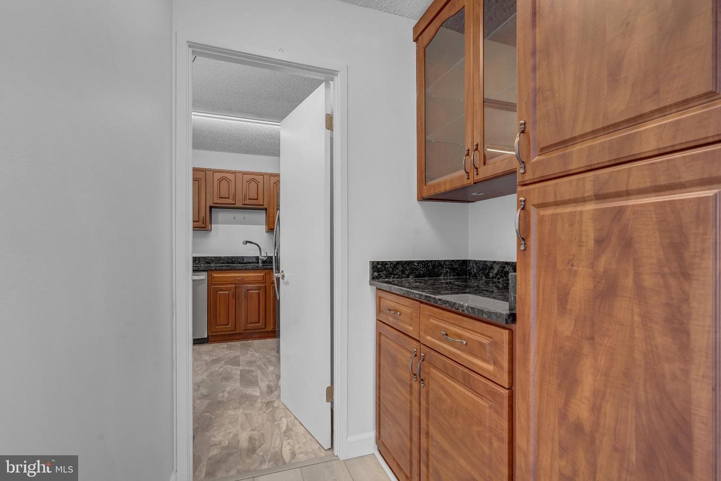 307 Yoakum Parkway #1722 photo 8