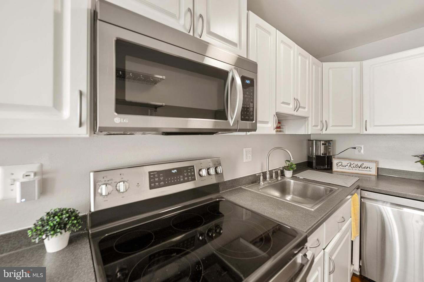 812 Bashford Lane photo 7