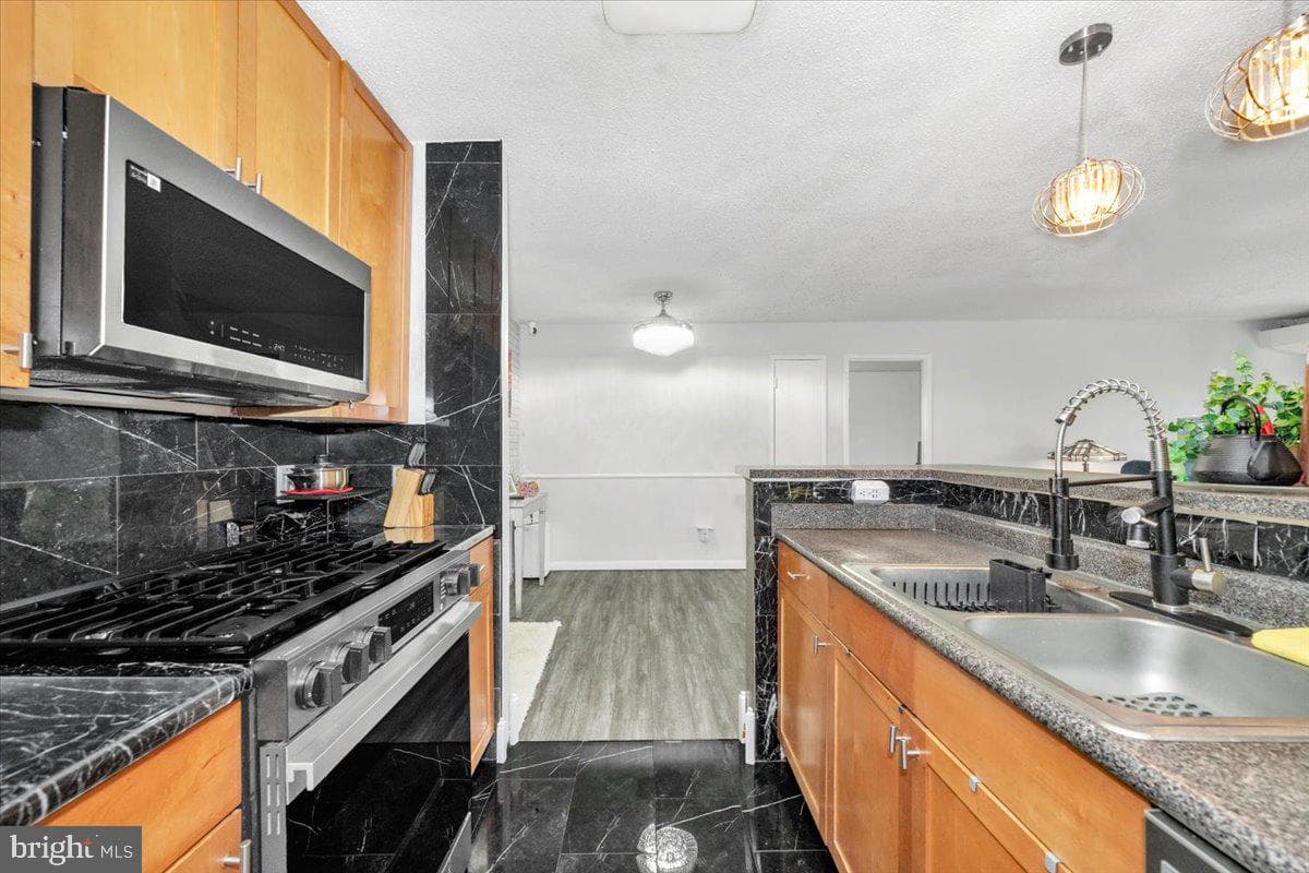 60 S Van Dorn St # 511 photo 24