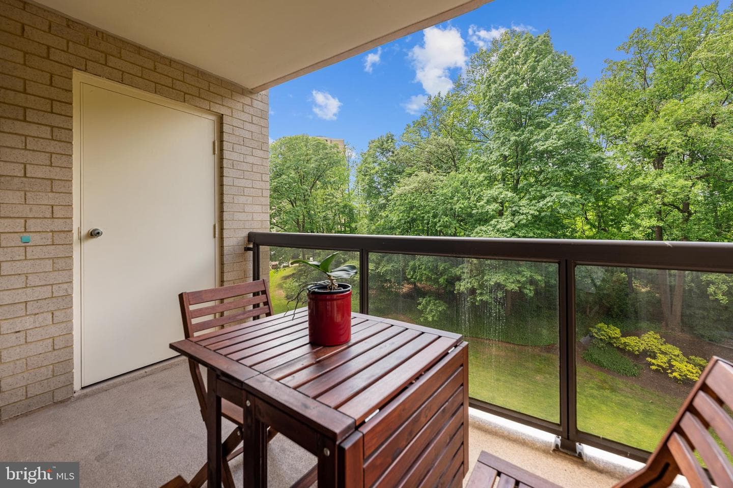 203 Yoakum Parkway #609 photo 25