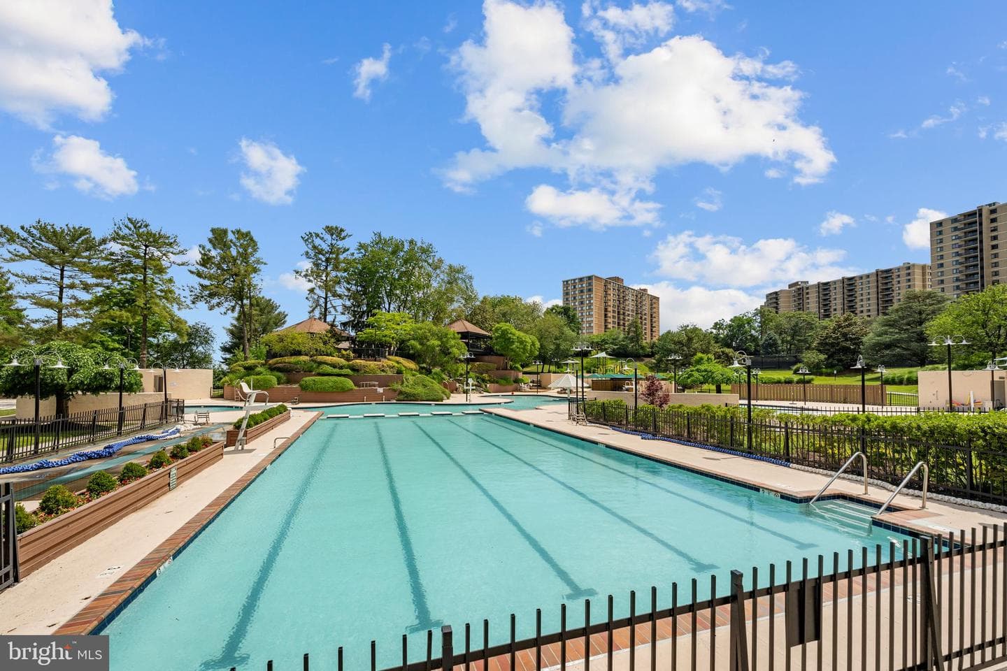 203 Yoakum Parkway #609 photo 27