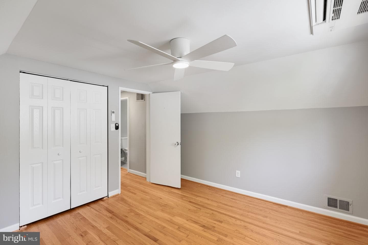 208 N Furman Street photo 28