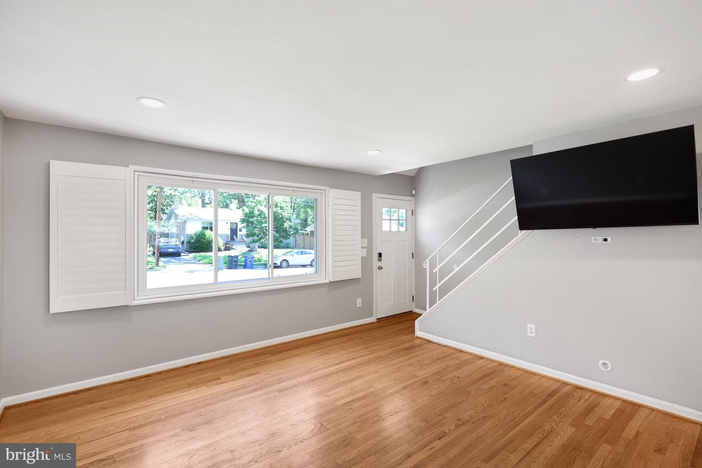208 N Furman Street photo 9