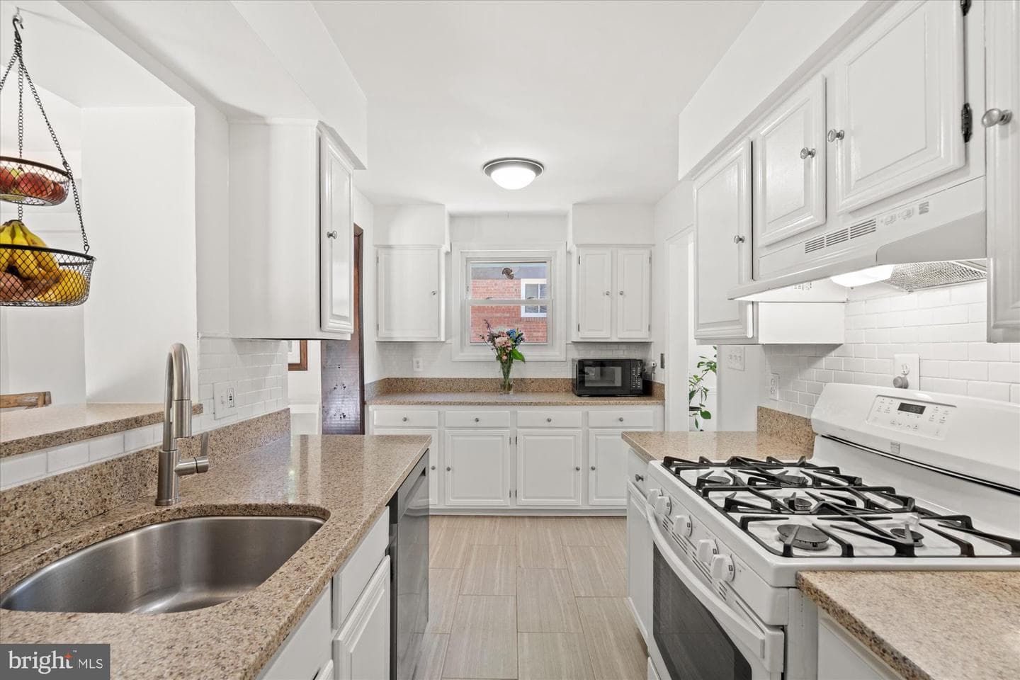 3117 King St photo 8