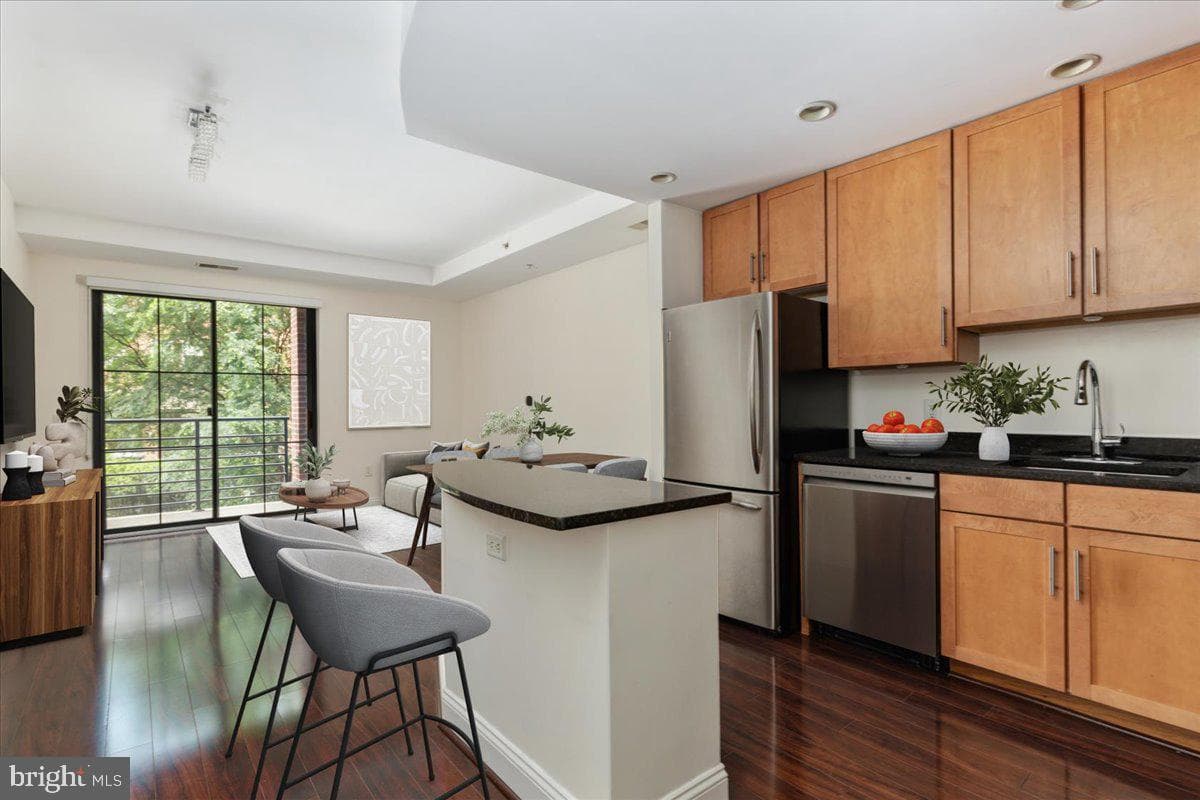 1111 Oronoco Street #226 photo 4