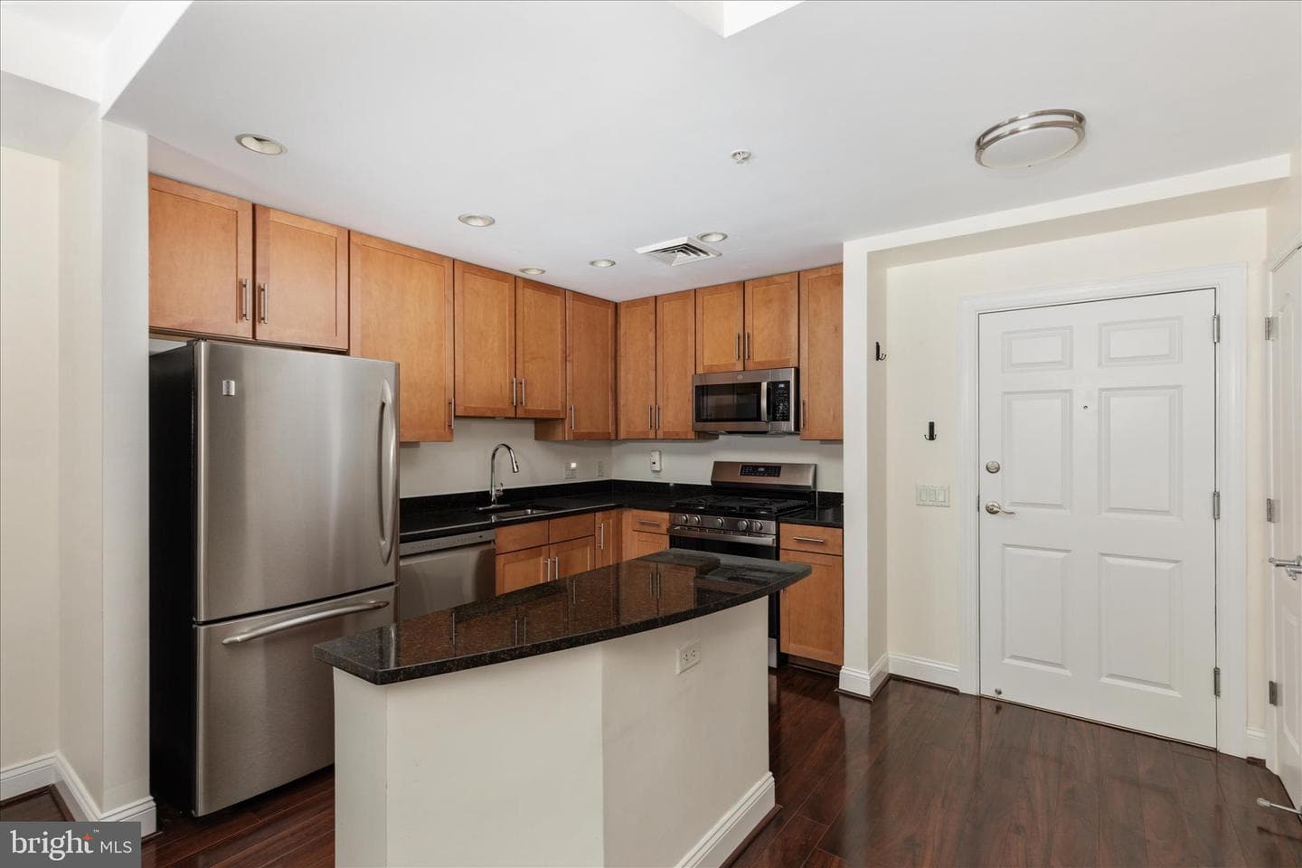 1111 Oronoco Street #226 photo 8