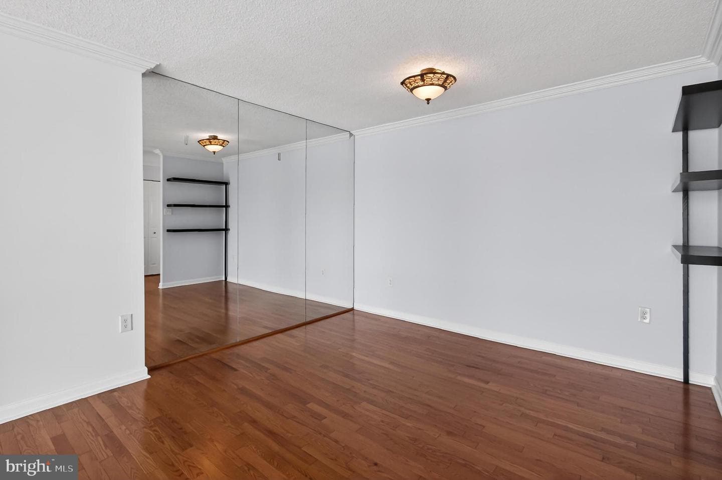 5300 Holmes Run Parkway #906 photo 17