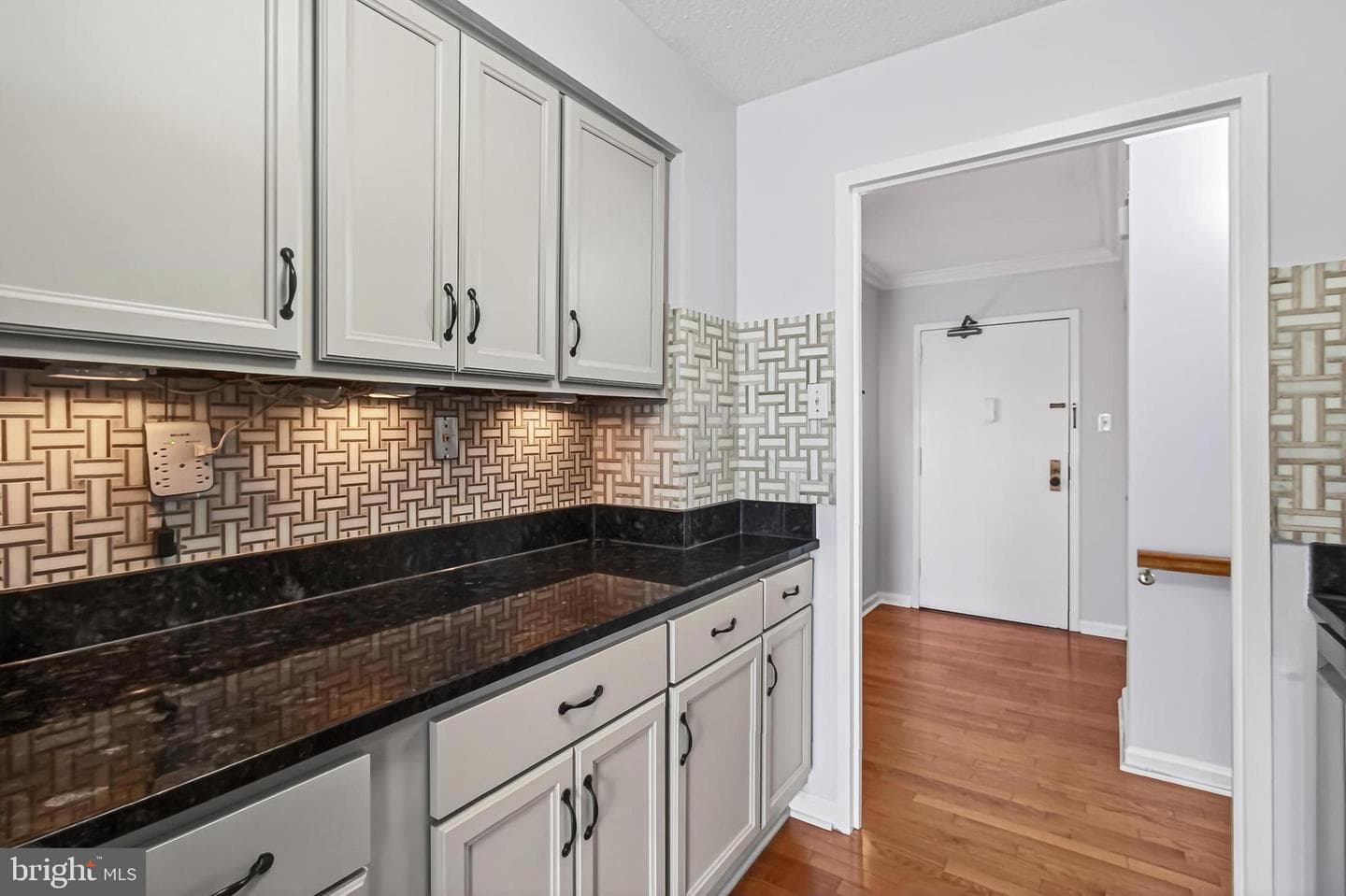 5300 Holmes Run Parkway #906 photo 23