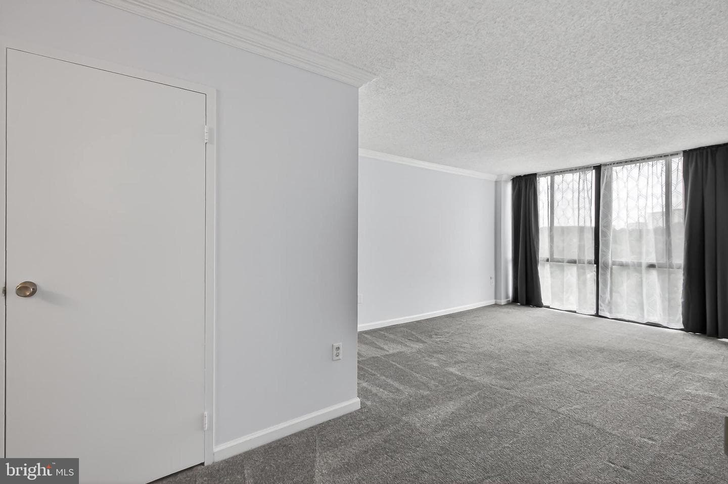 5300 Holmes Run Parkway #906 photo 27