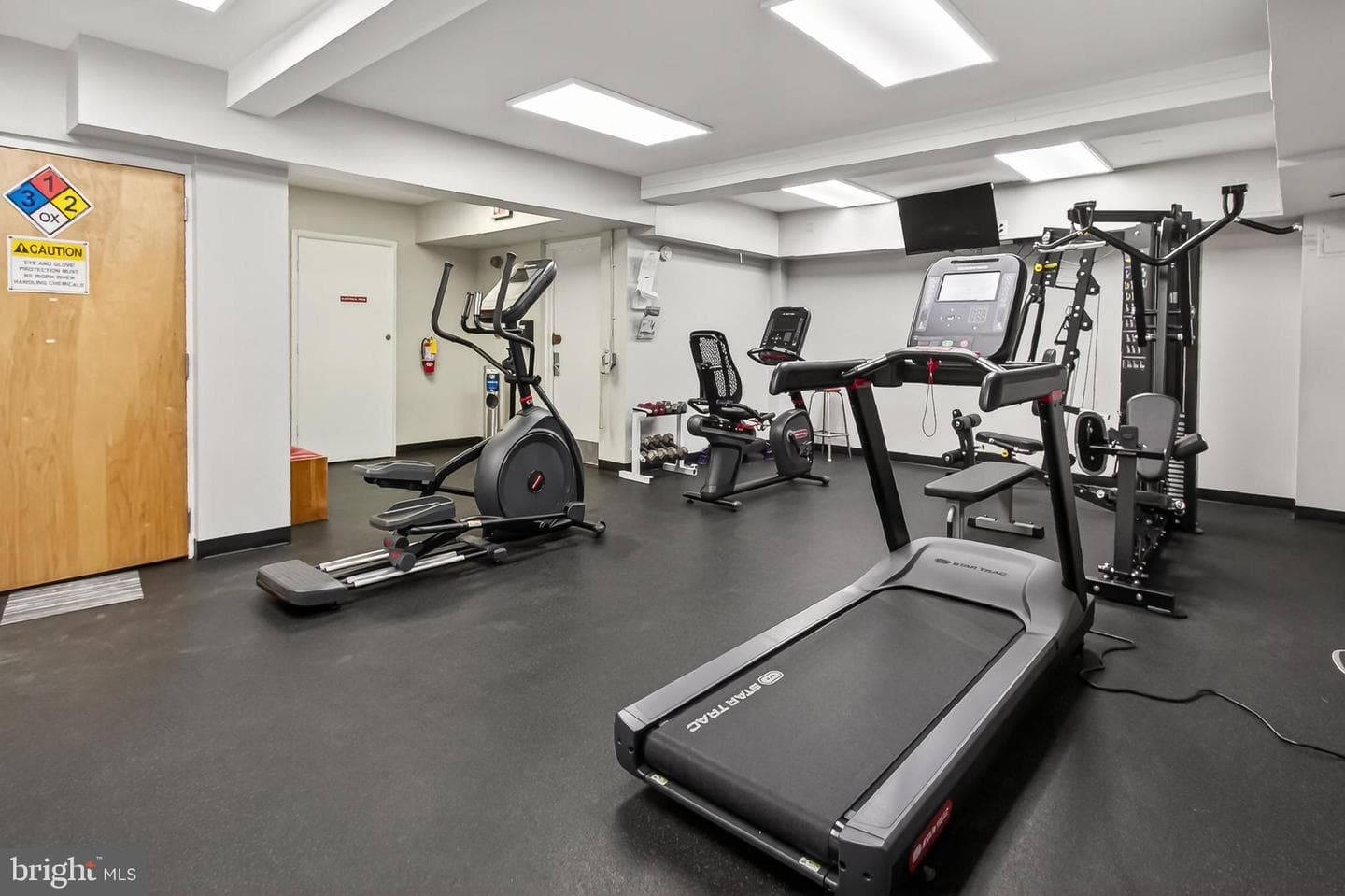 5300 Holmes Run Parkway #906 photo 53