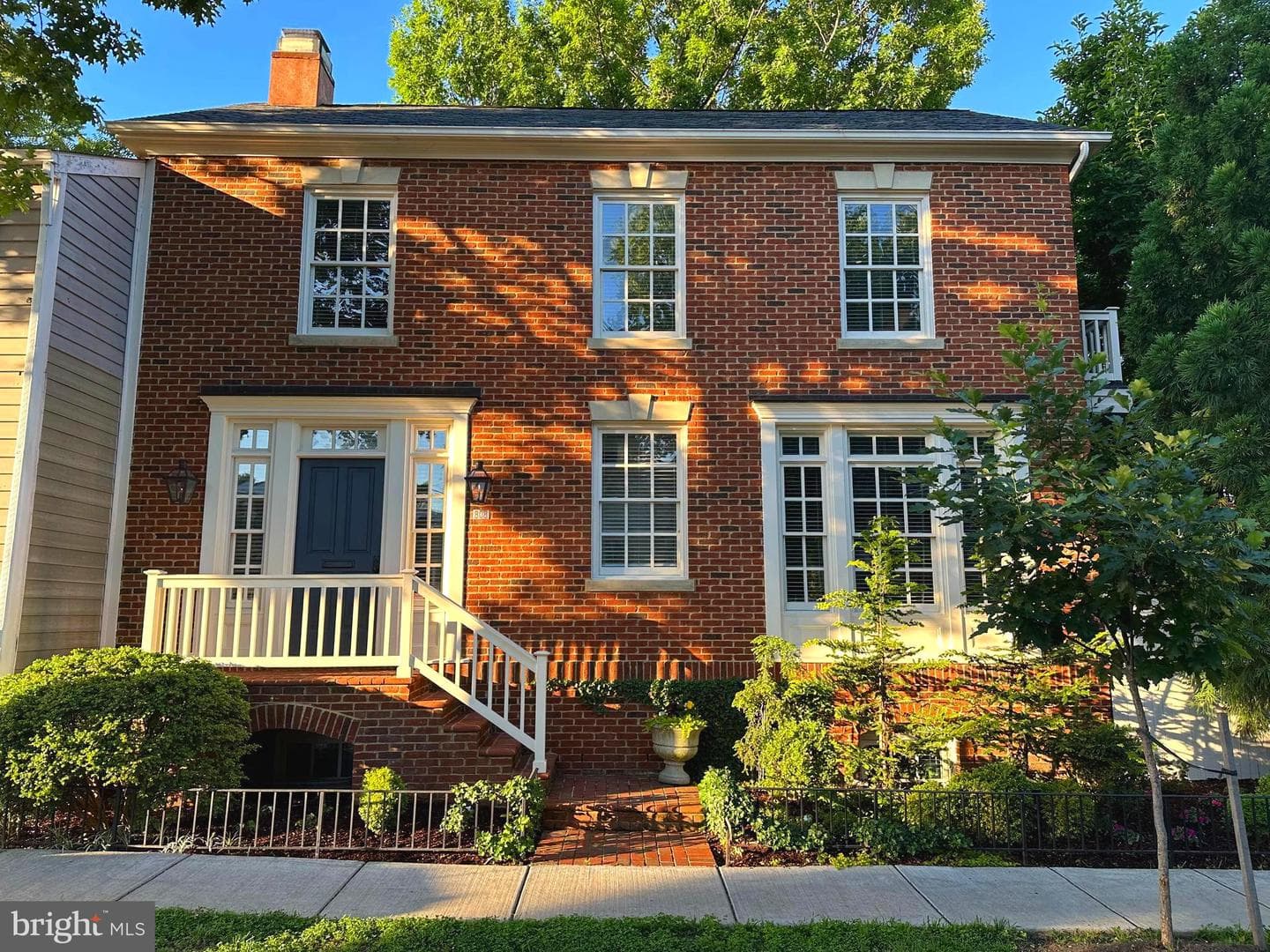 808 Oronoco Street, Alexandria