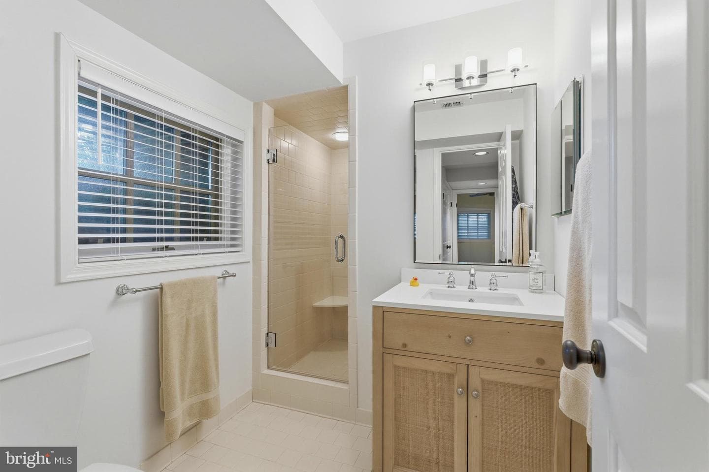 808 Oronoco Street photo 26