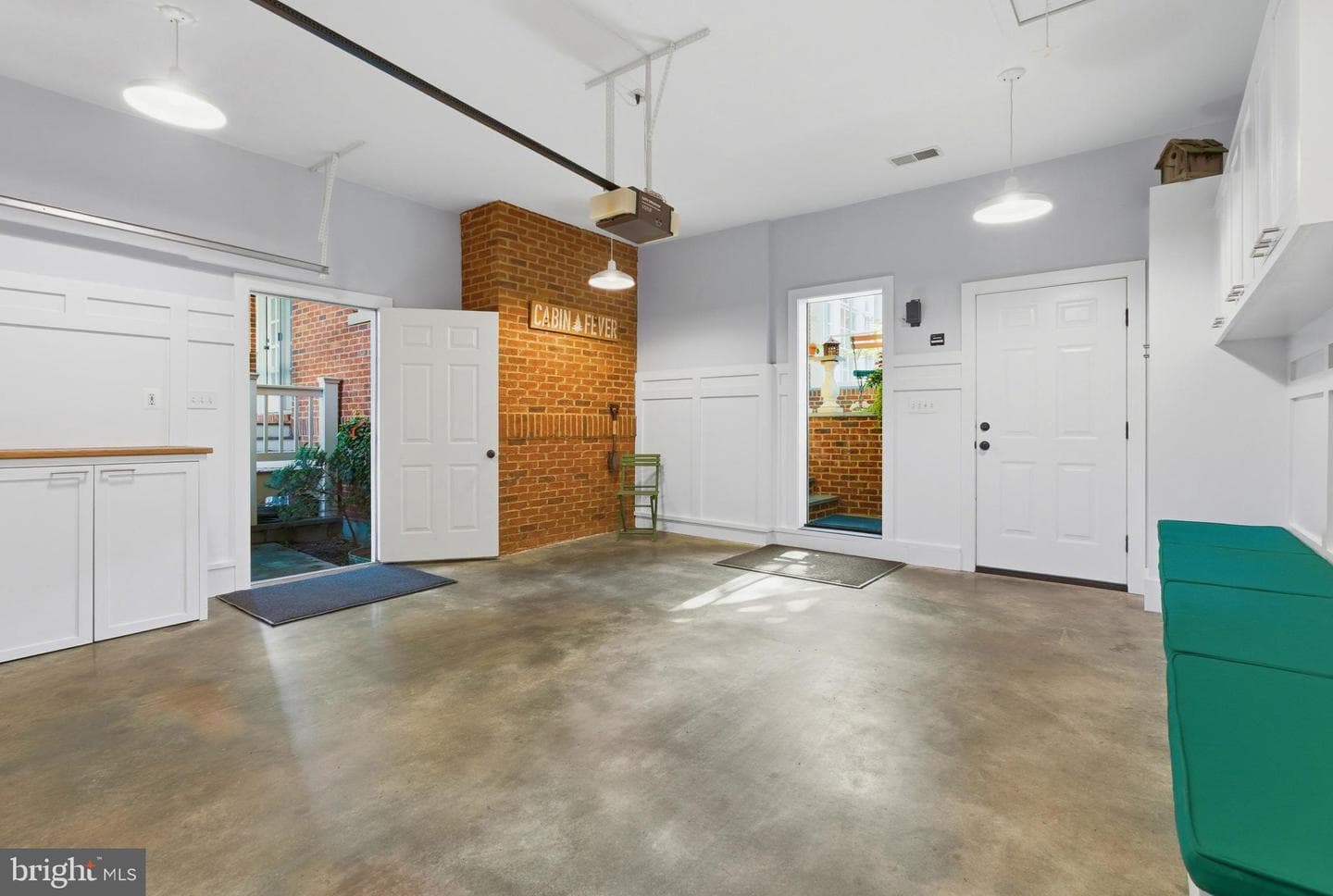 808 Oronoco Street photo 31
