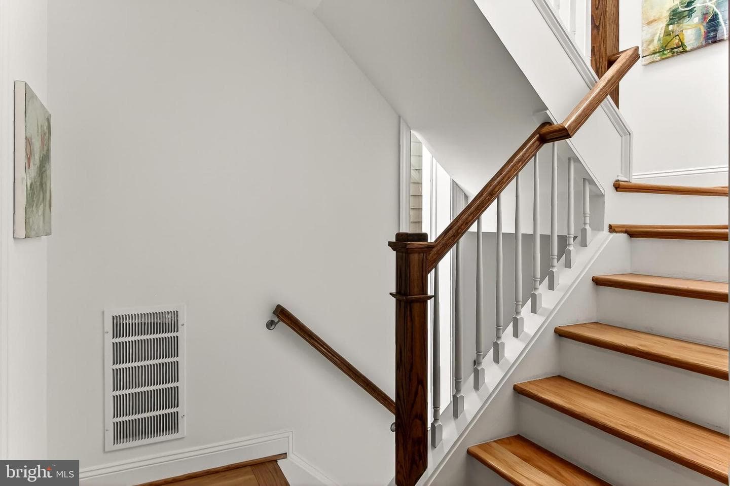 902 Oronoco Street photo 22