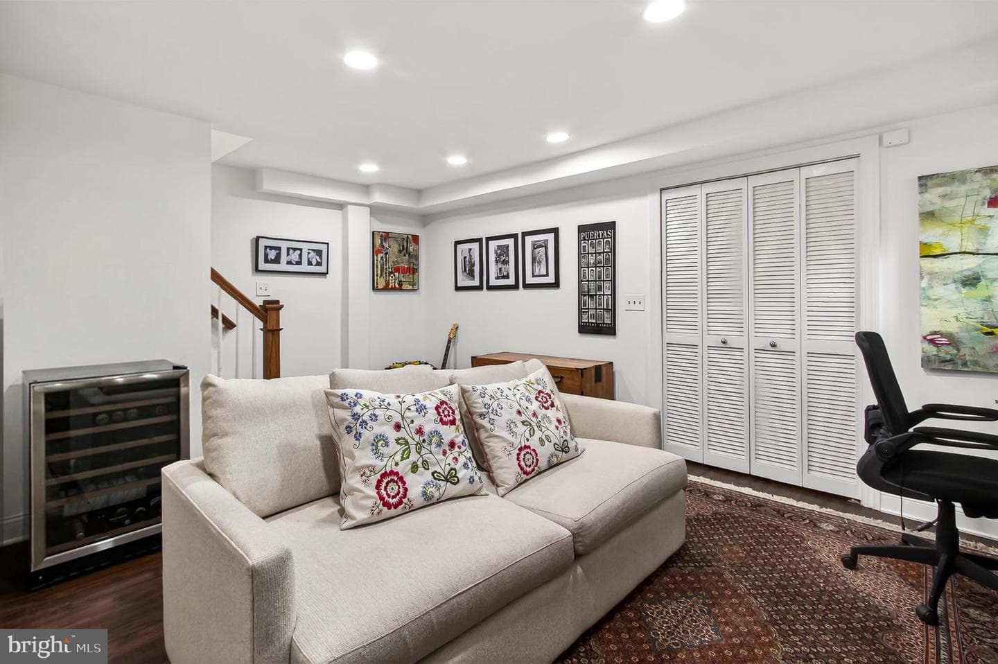 902 Oronoco Street photo 40