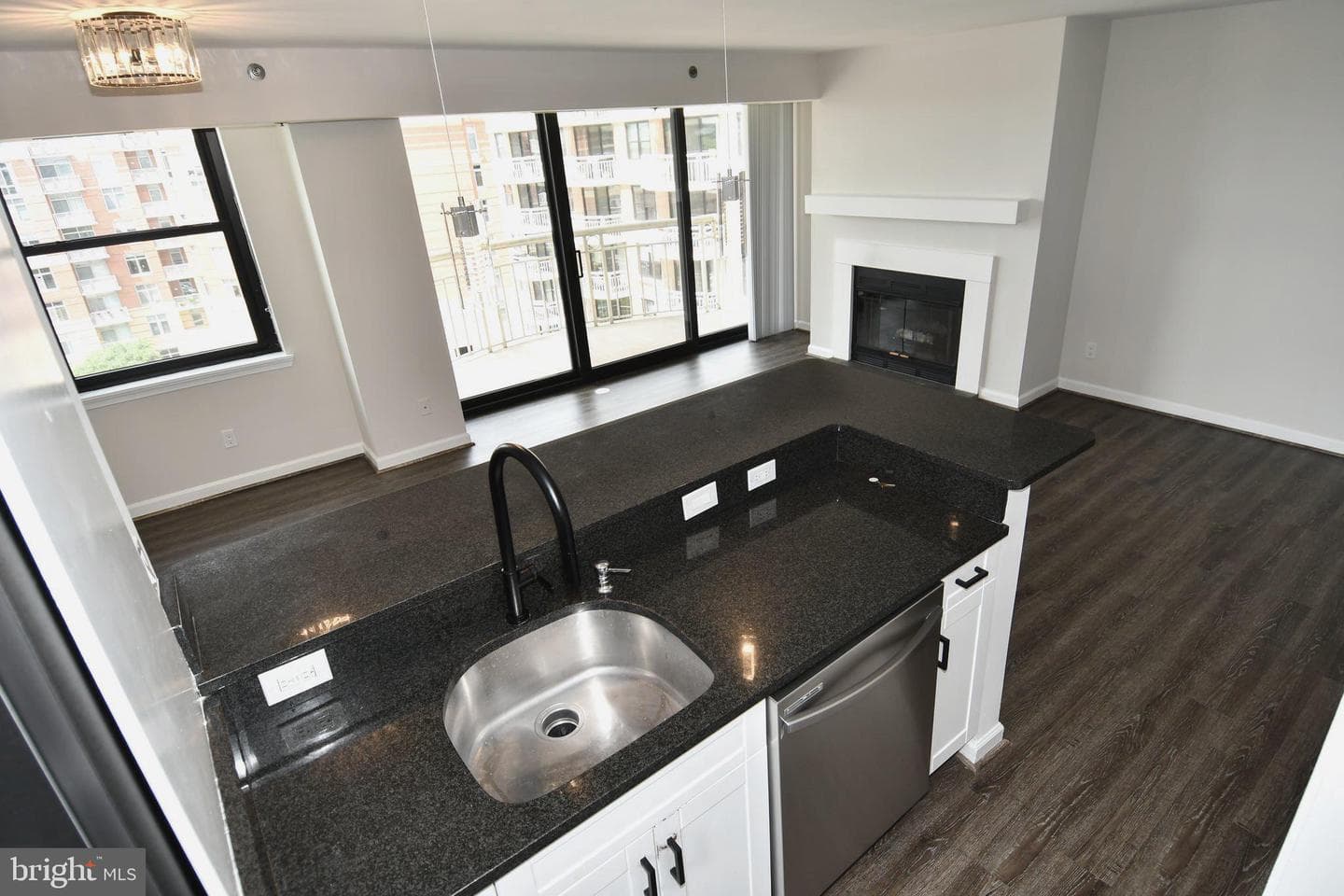 1200 Braddock Place #715 photo 12