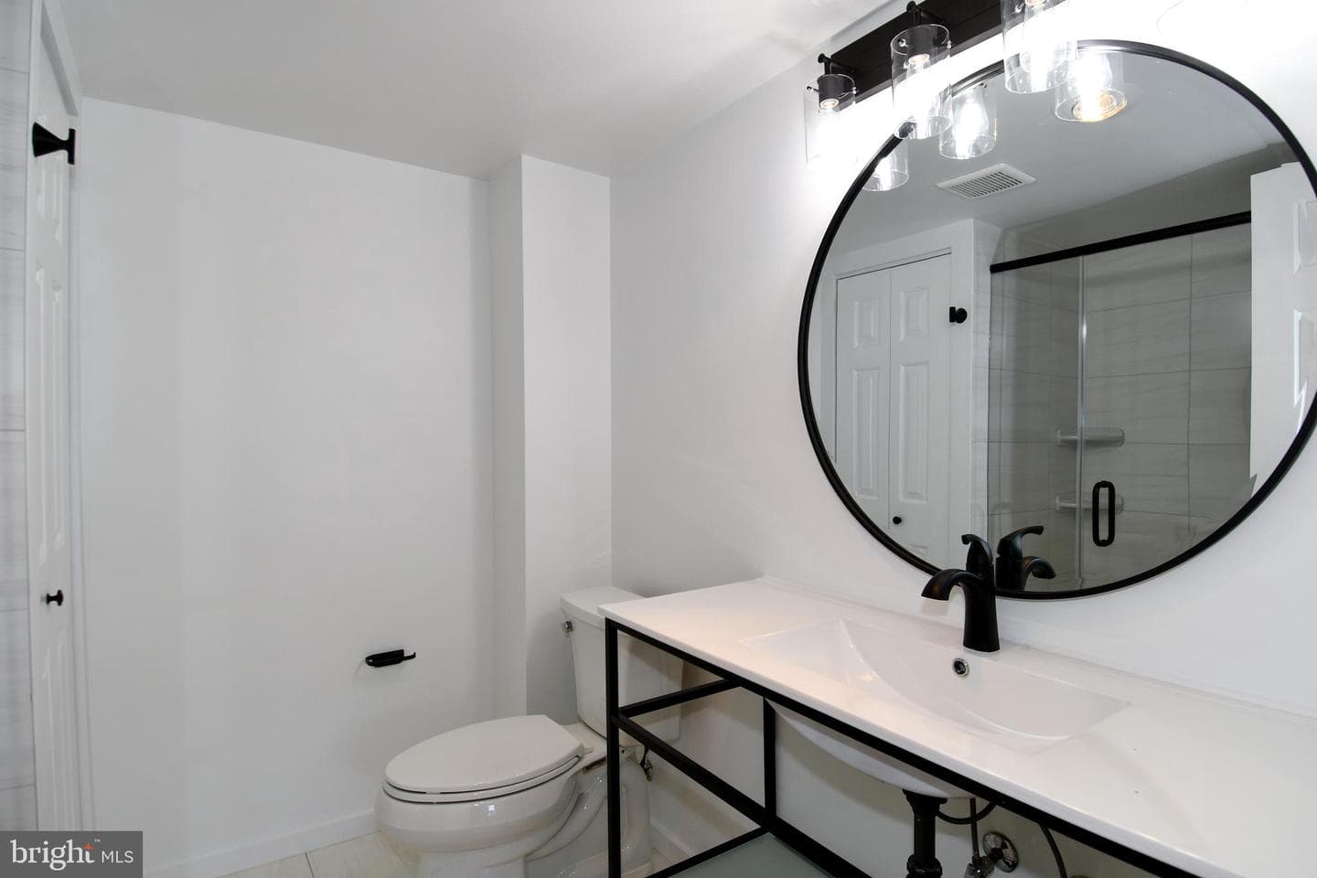 1200 Braddock Place #715 photo 37
