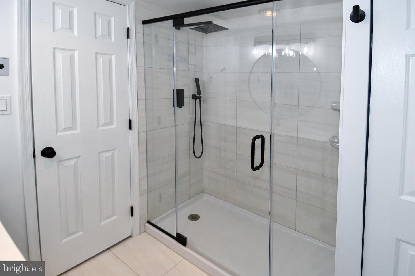 1200 Braddock Place #715 photo 38