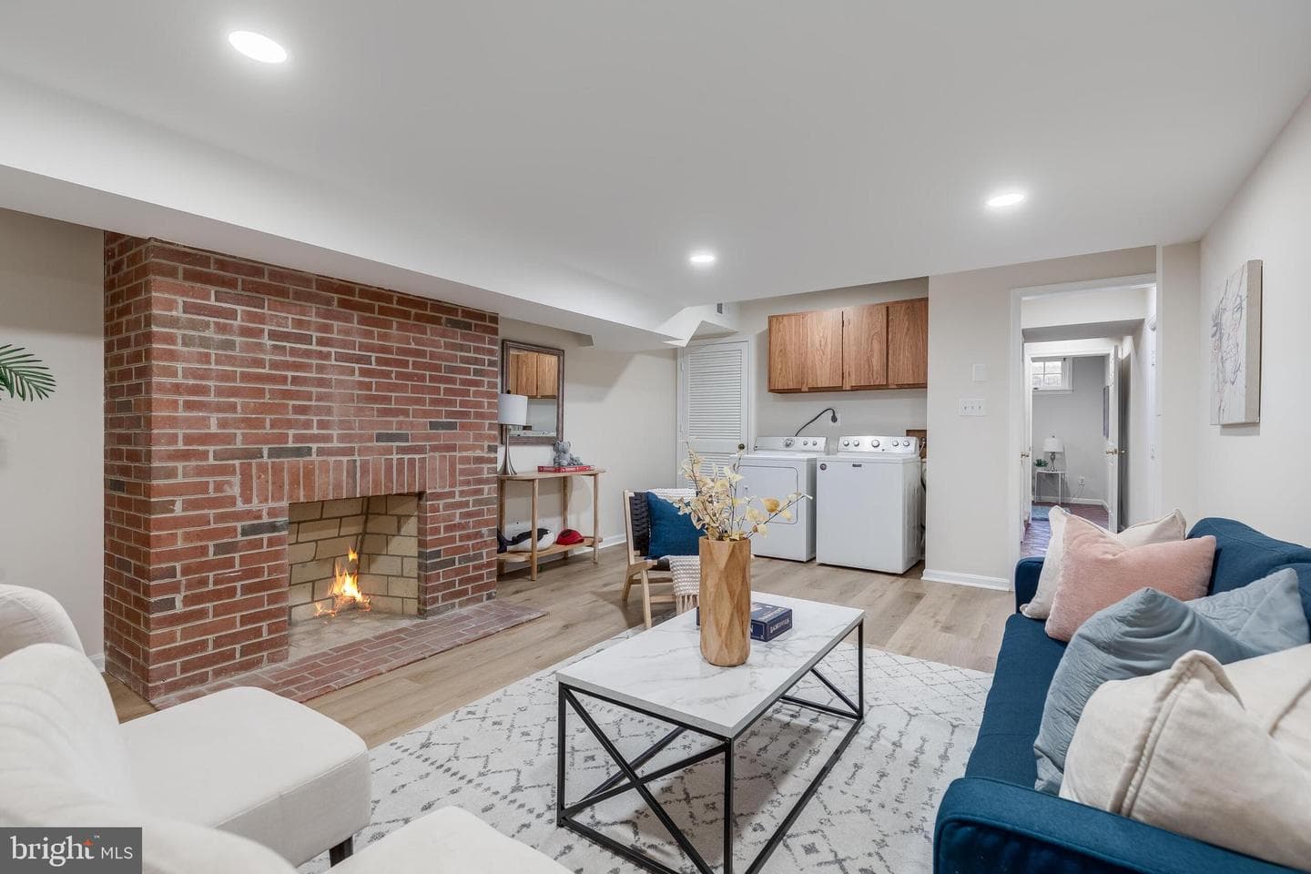 428 S Fairfax St photo 39