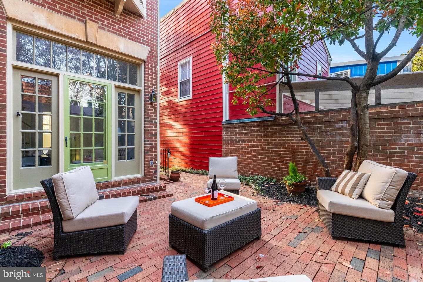 428 S Fairfax St photo 8
