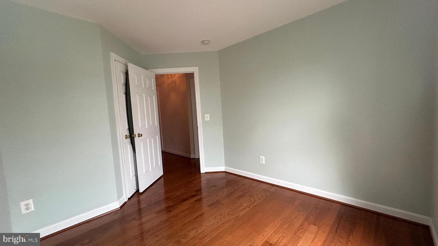 939 Harrison Circle photo 32
