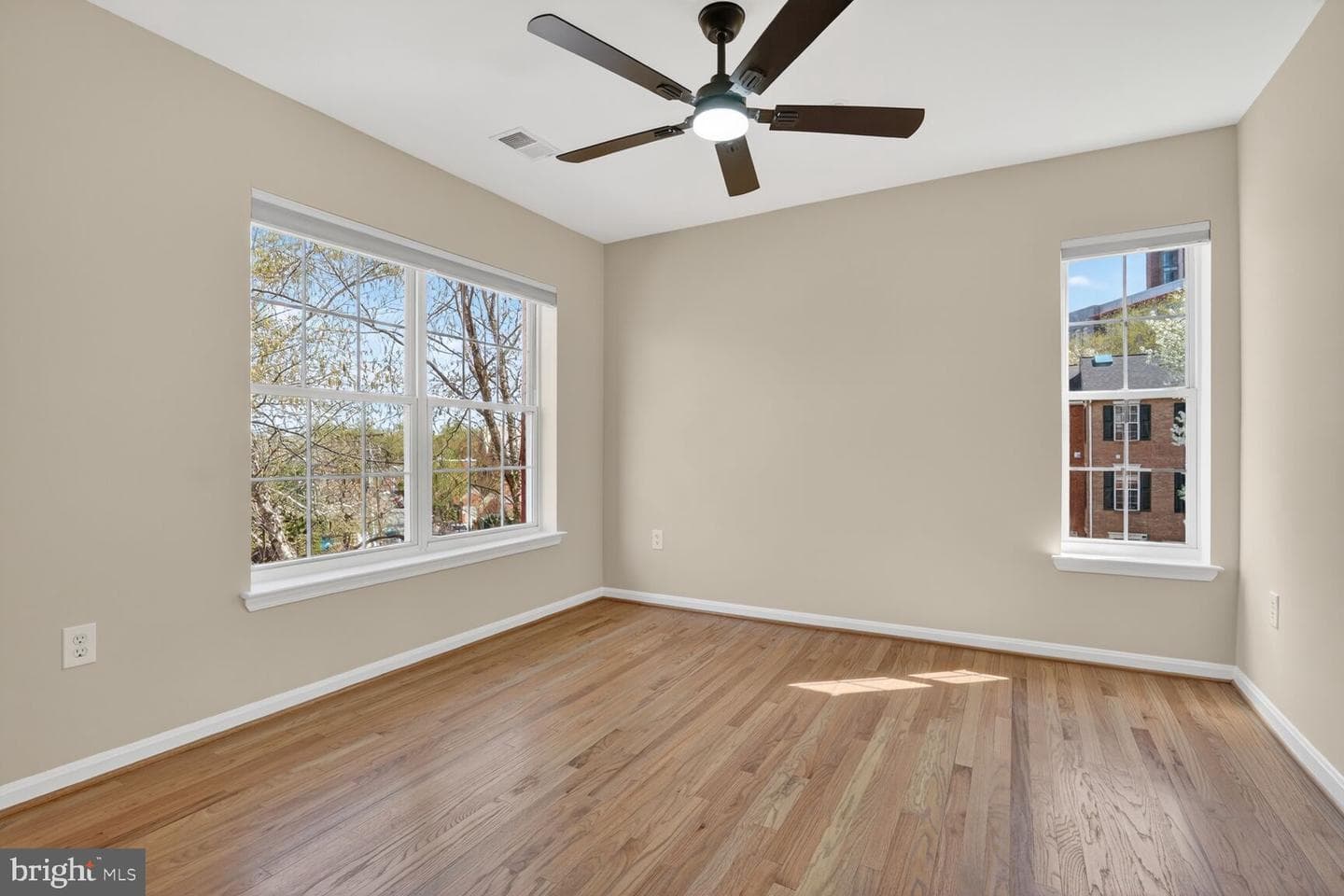 3292 Mount Vernon Avenue photo 17