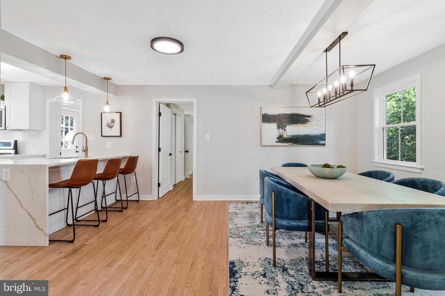110 E Spring Street photo 14