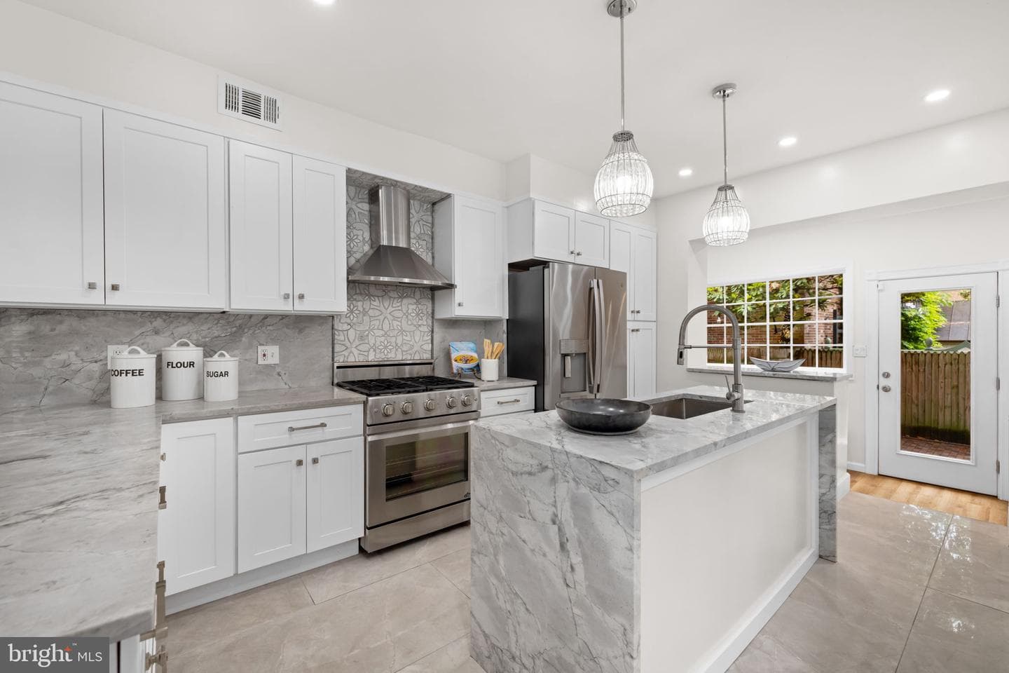 116 S Pitt Street photo 16