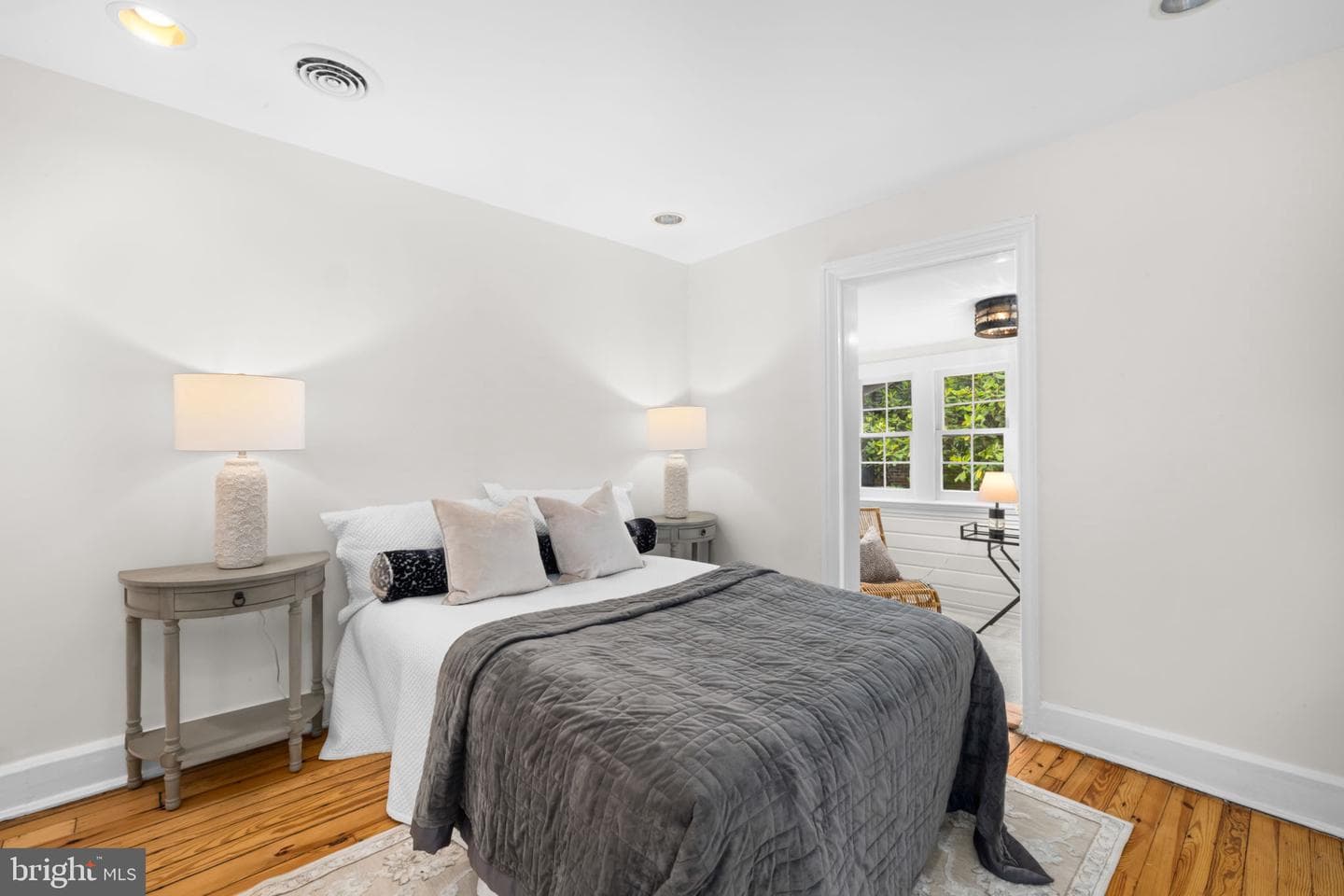 116 S Pitt Street photo 30