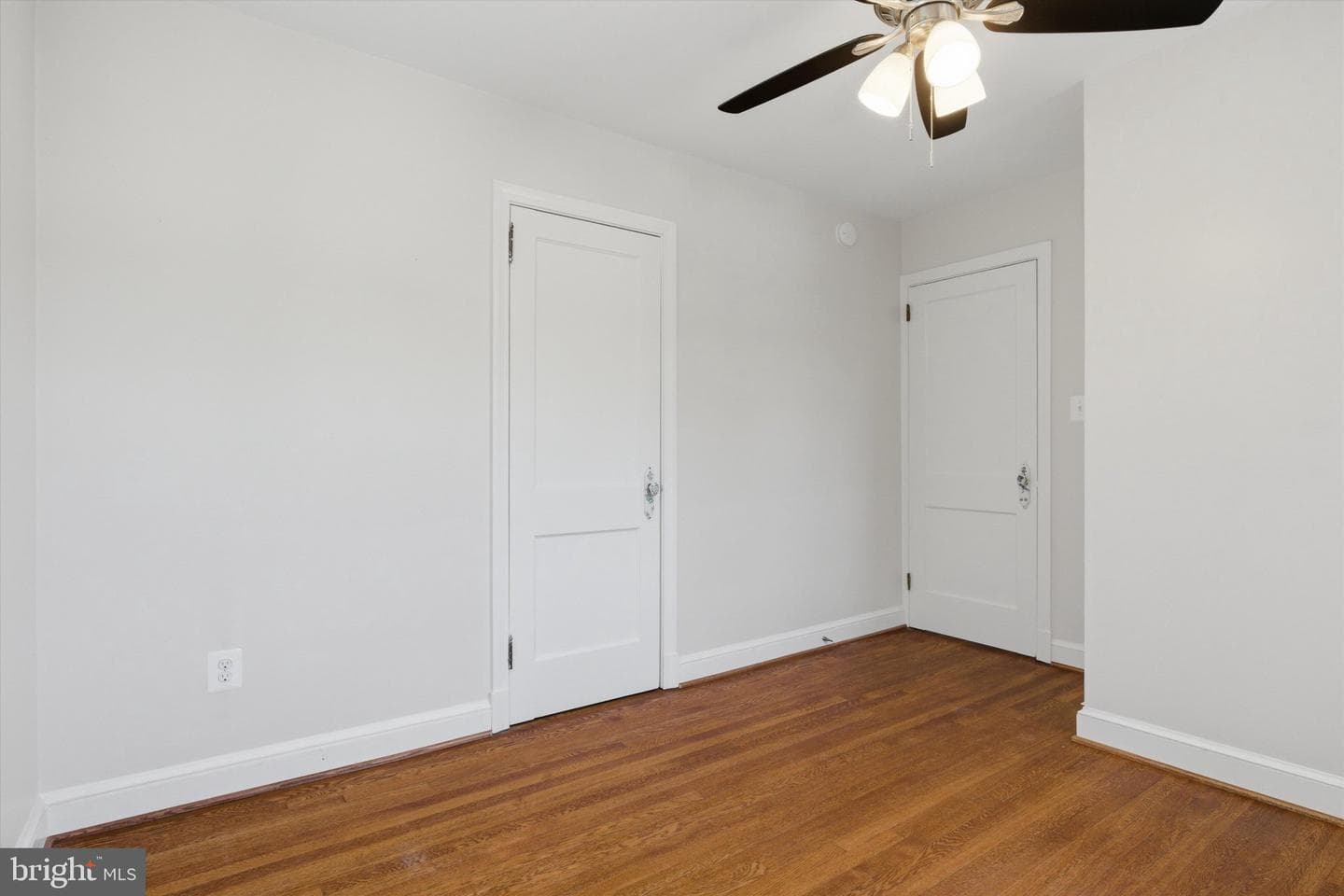 330 E Mason Avenue photo 18