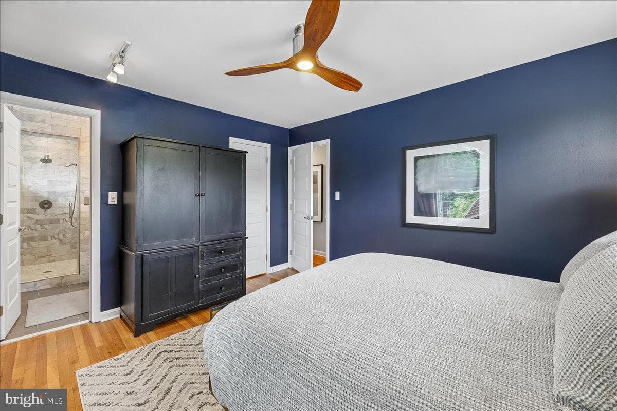 500 N Naylor Street N photo 21