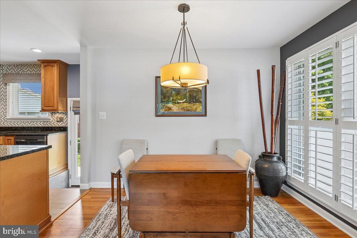 500 N Naylor Street N photo 8