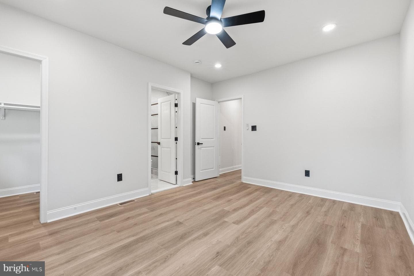 1004 Colonial Avenue photo 16