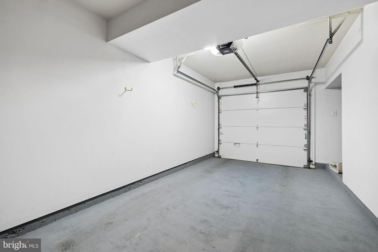 3911 Charles Avenue photo 28