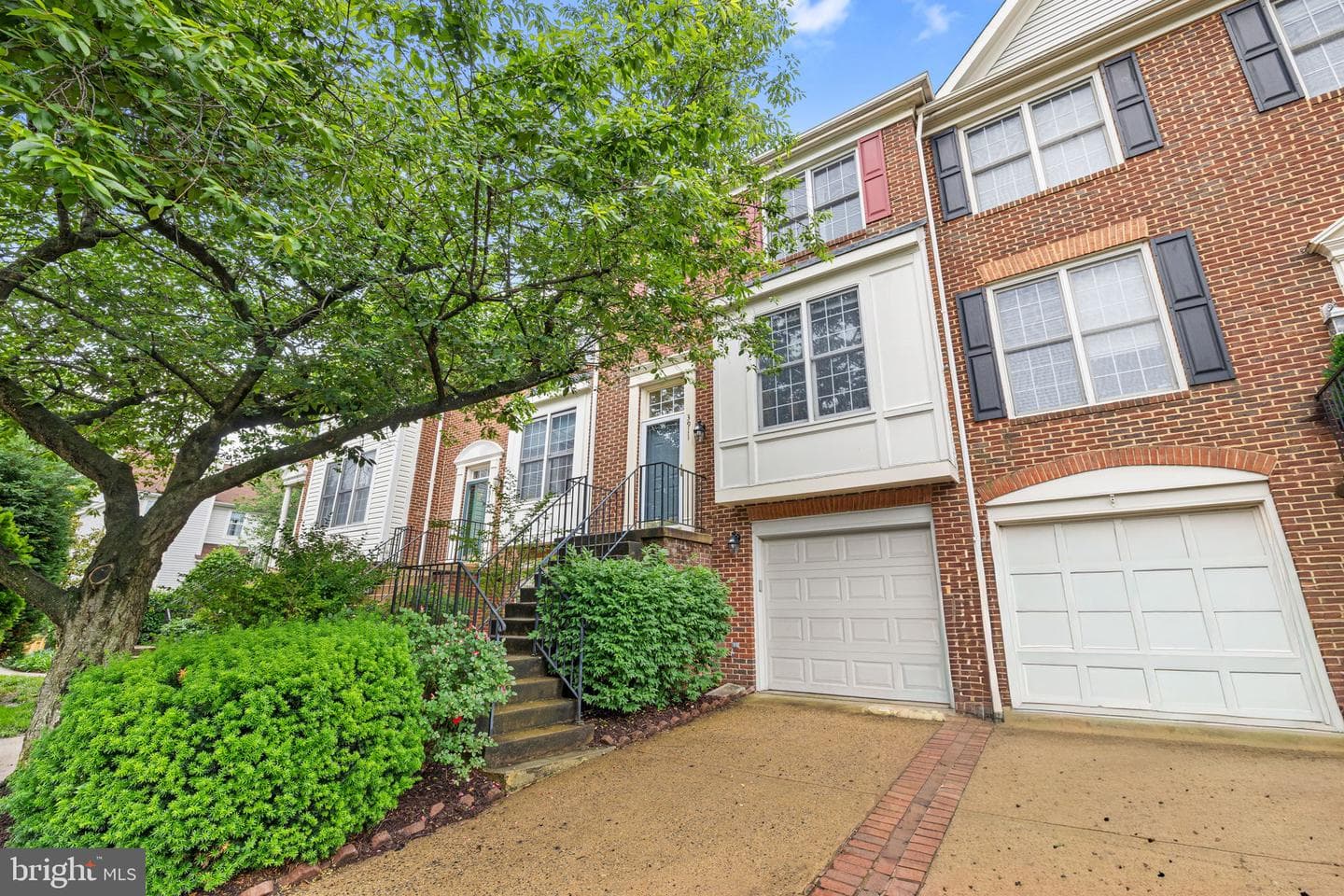 3911 Charles Avenue photo 3