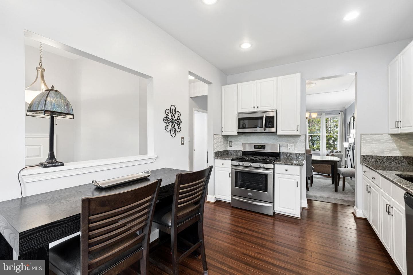 3911 Charles Avenue photo 7