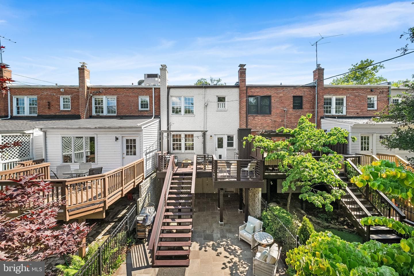 10 E Linden Street photo 43