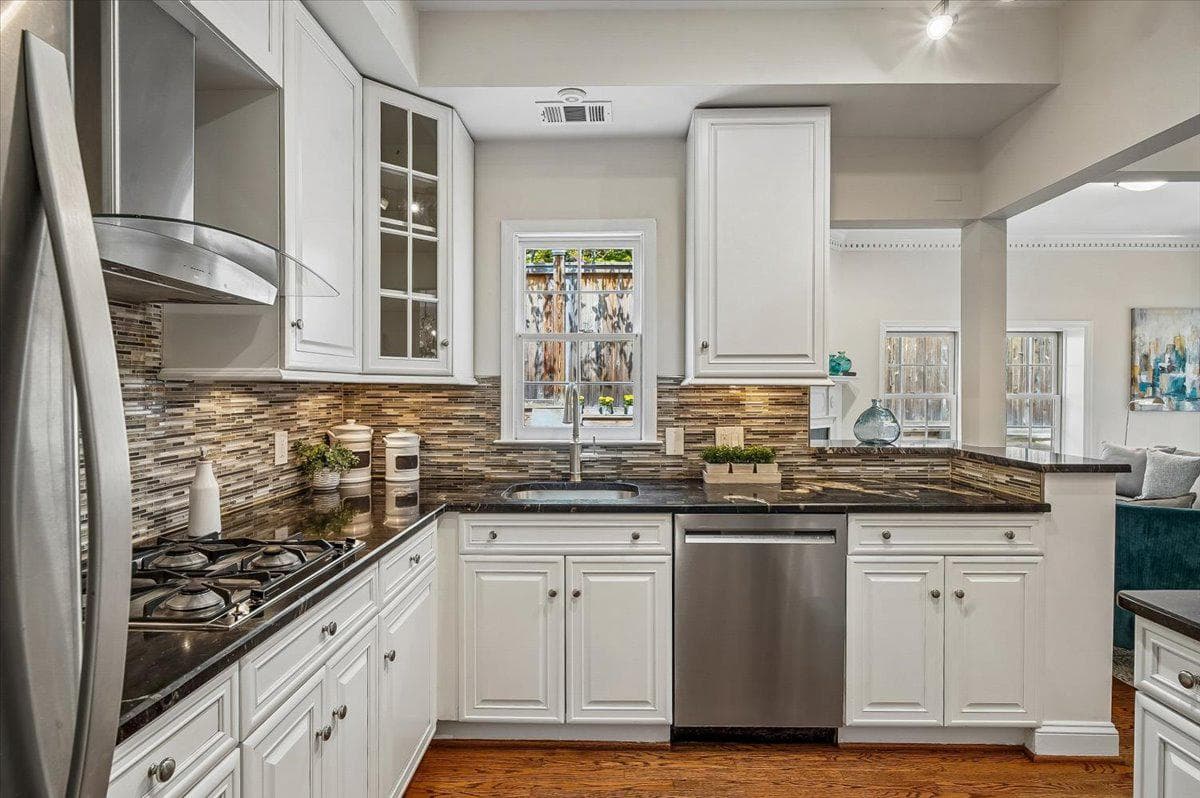 513 Franklin Street photo 13