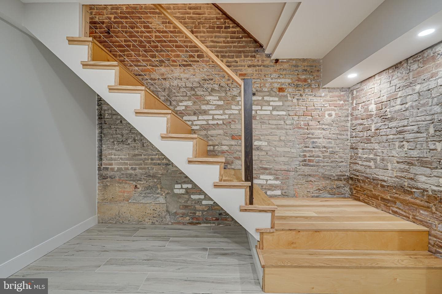 1015 Duke Street photo 36