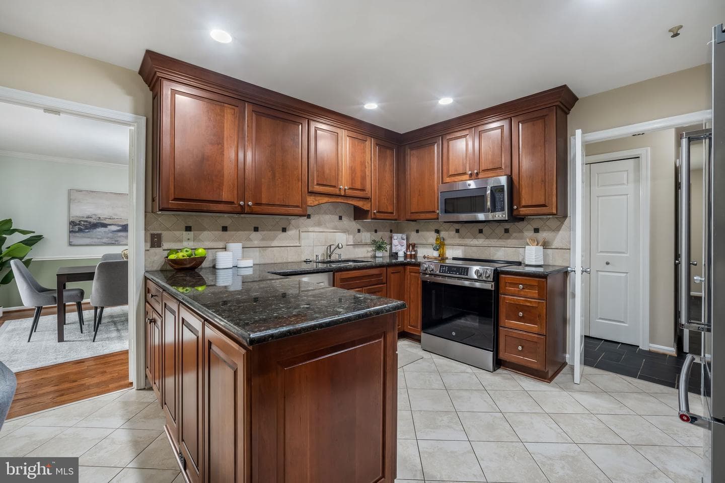 4031 Ellicott Street photo 5