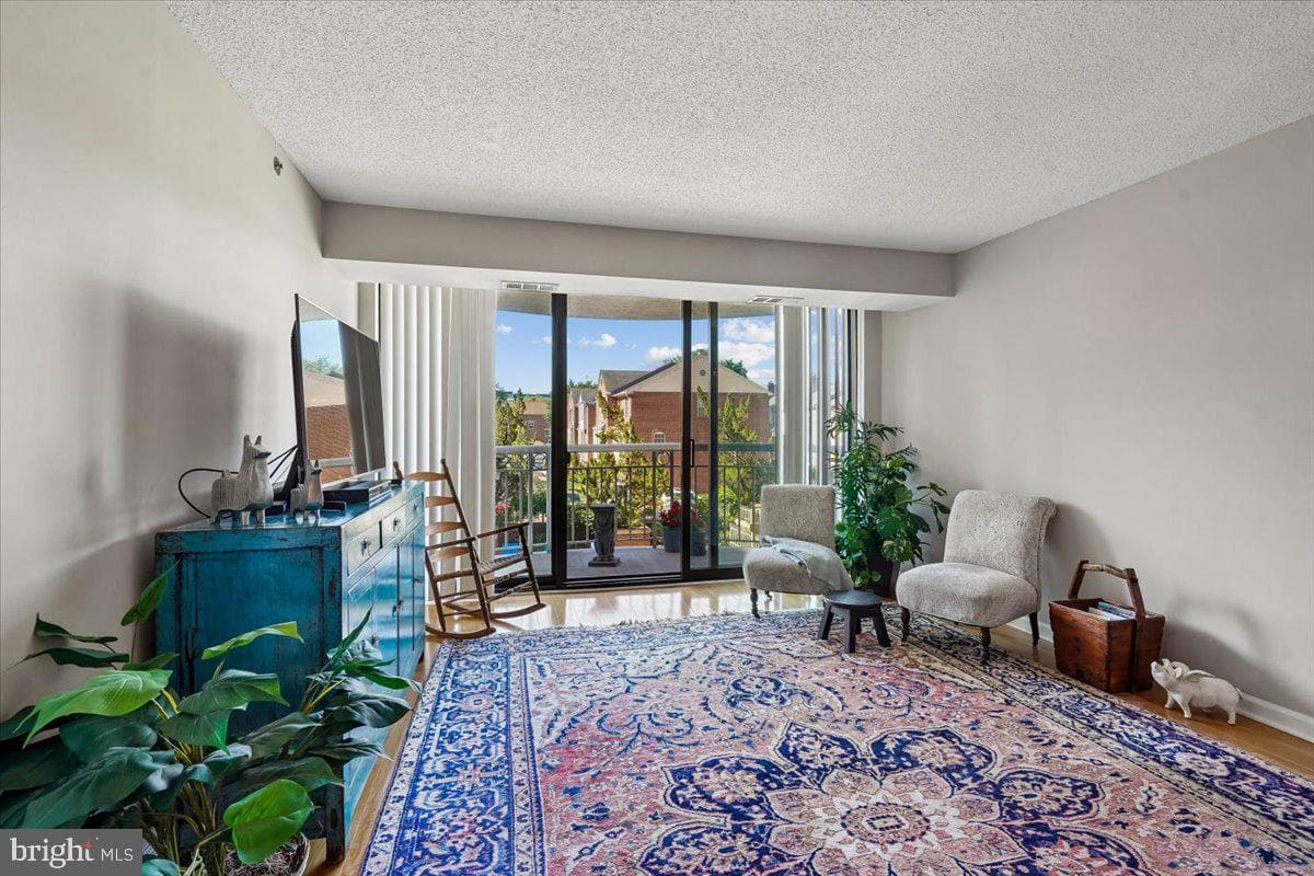 1200 Braddock Place #205 photo 5