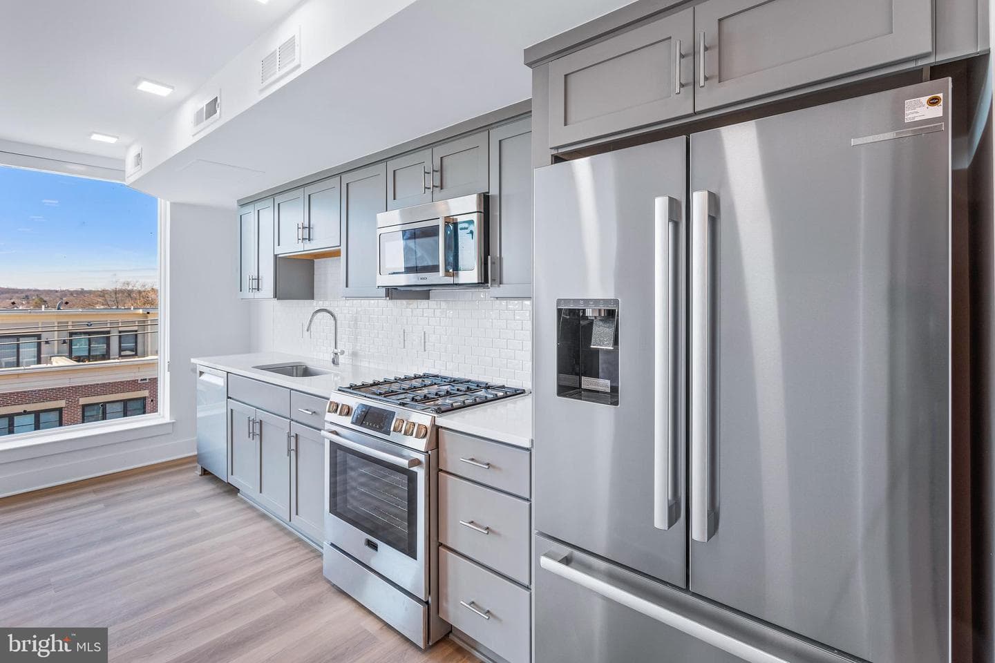701 N Henry Street #306 photo 10