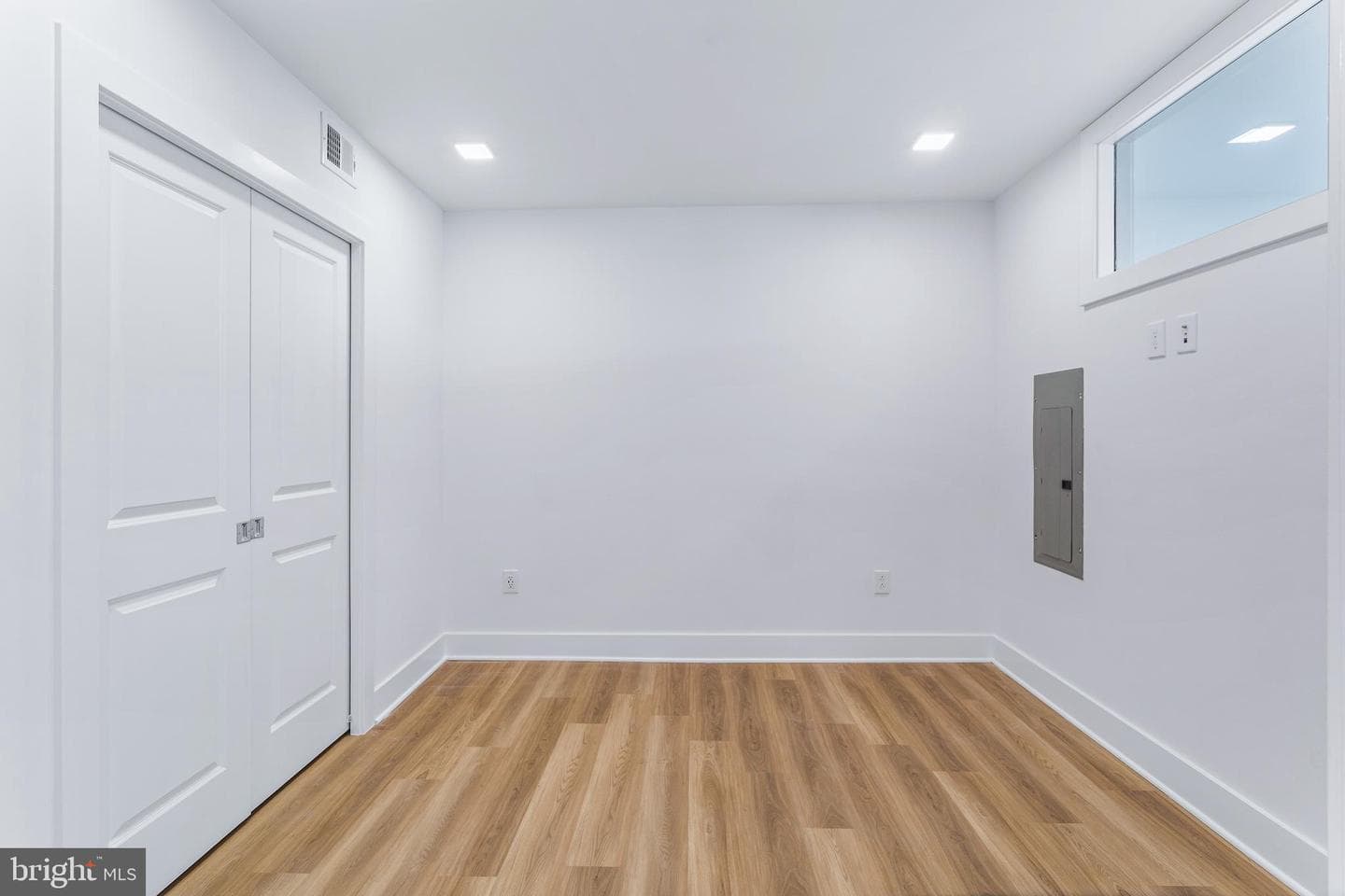 701 N Henry Street #306 photo 14