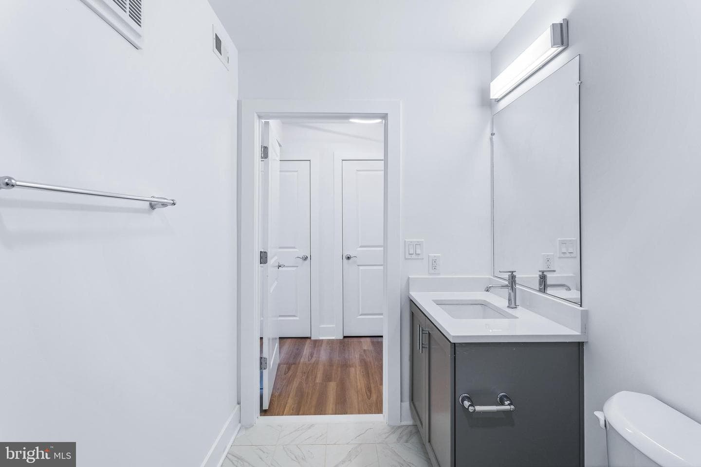 701 N Henry Street #306 photo 18