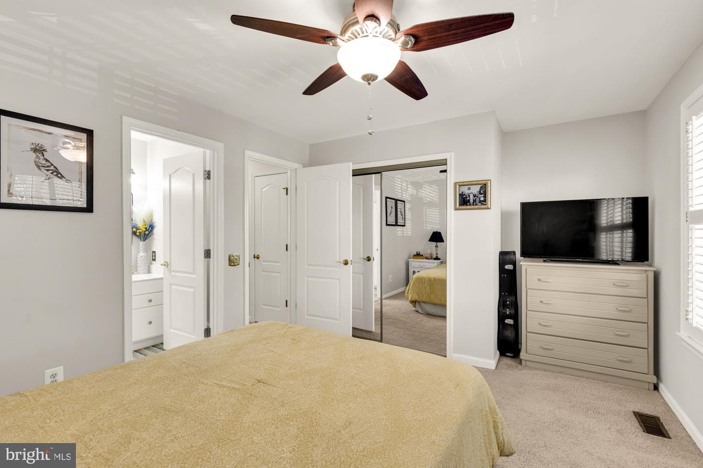 1737 Kingsgate Court photo 34
