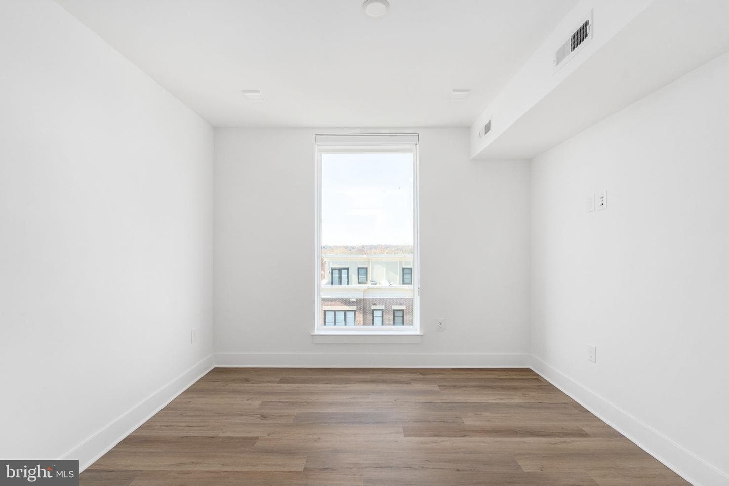 701 N Henry Street #504 photo 21