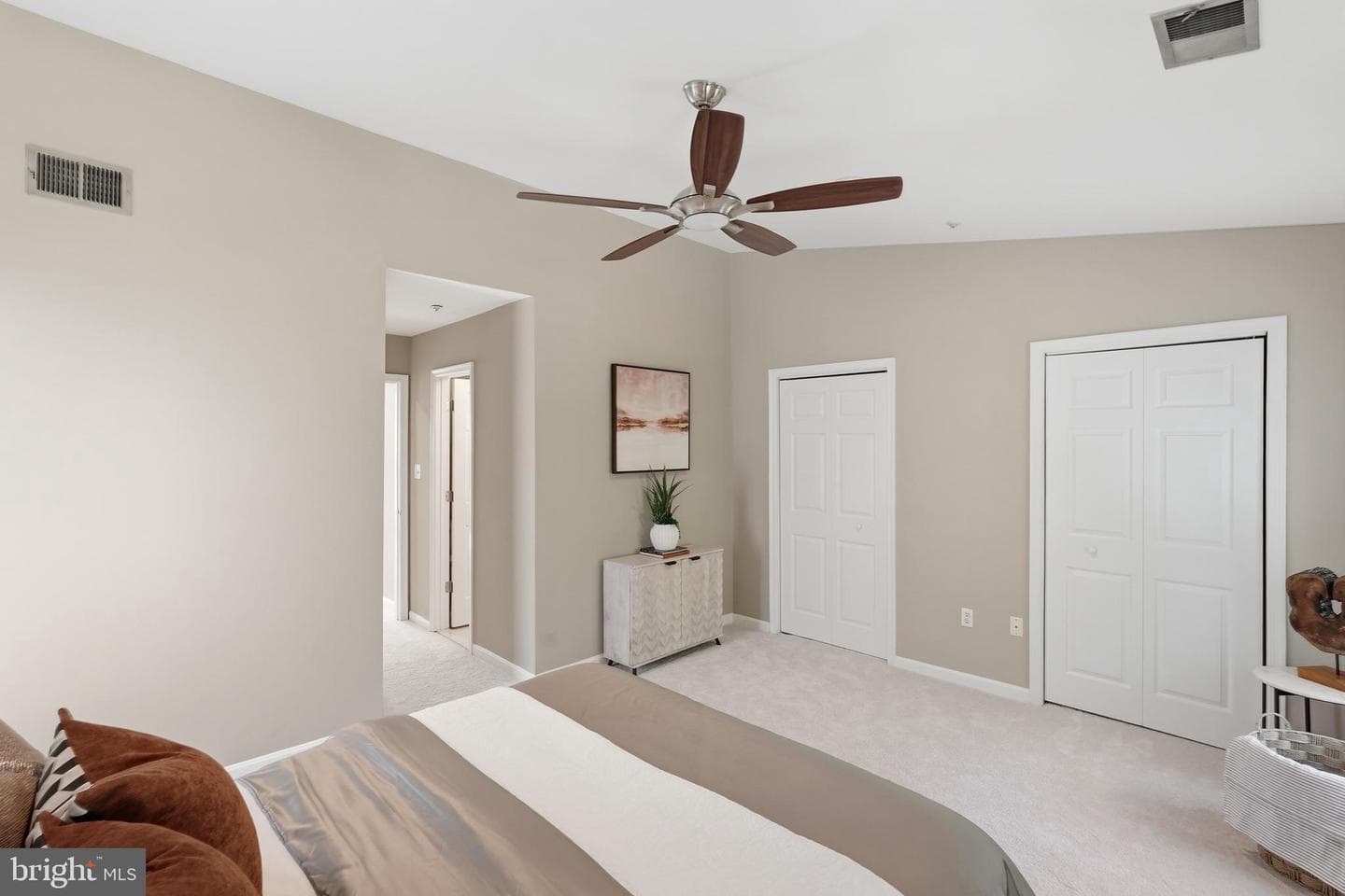 3298 Mount Vernon Avenue photo 25