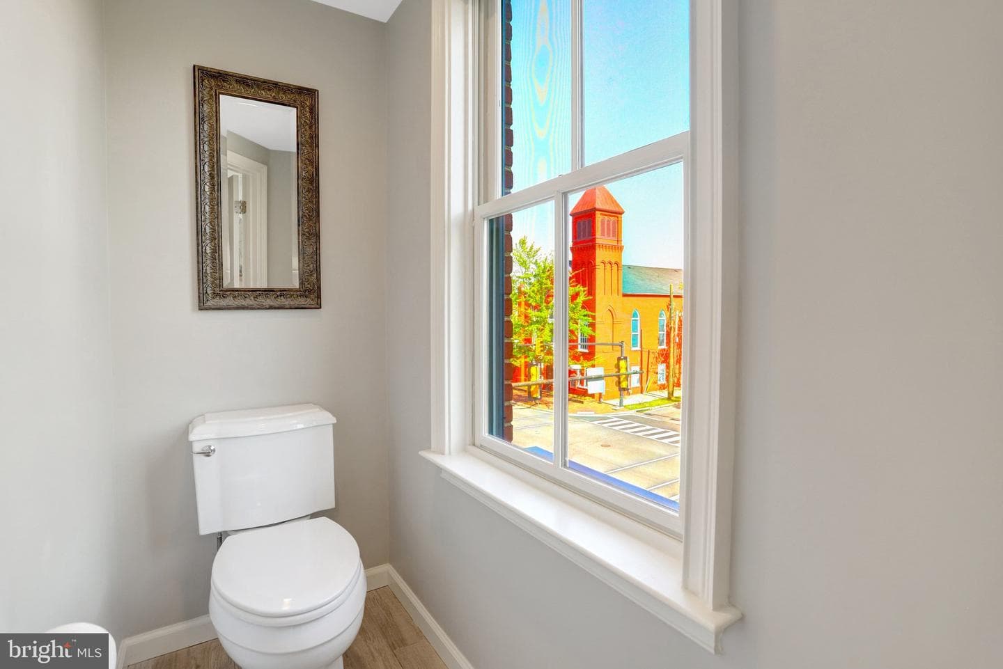 1322 Duke Street photo 43