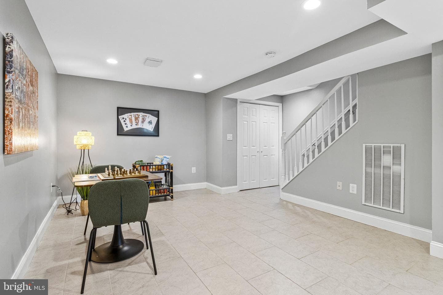 207 Evans Lane photo 35